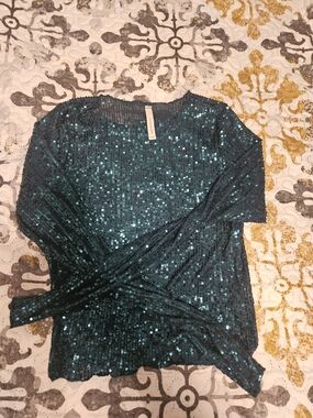 Chocolate Teal Sequin Short Sleeve Top